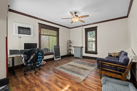 1004 13TH Avenue Moline IL 61265