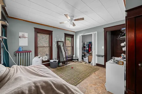 1004 13TH Avenue Moline IL 61265