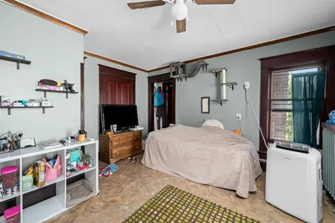 1004 13TH Avenue Moline IL 61265