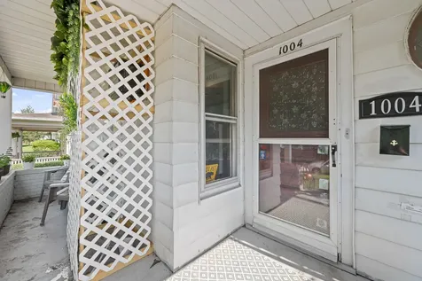 1004 13TH Avenue Moline IL 61265