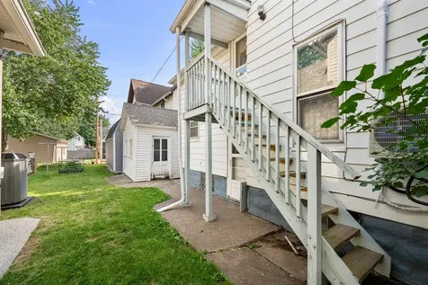 1004 13TH Avenue Moline IL 61265