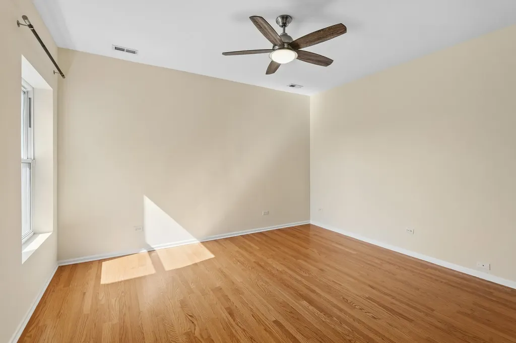 4536 North Sheridan Road Chicago IL 60640