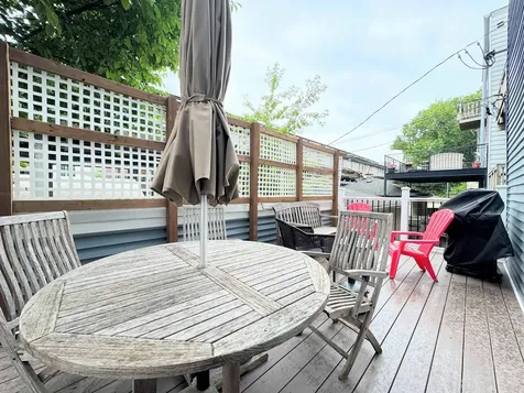 1040 West Roscoe Street Chicago IL 60657