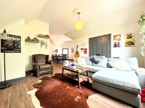 1040 West Roscoe Street Chicago IL 60657