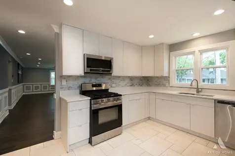 17903 Park Avenue Lansing IL 60438