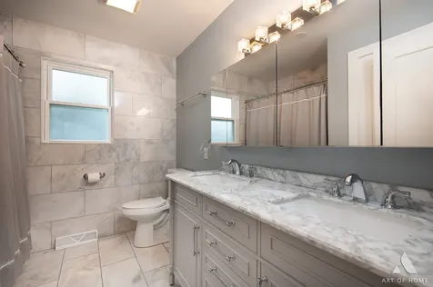 17903 Park Avenue Lansing IL 60438