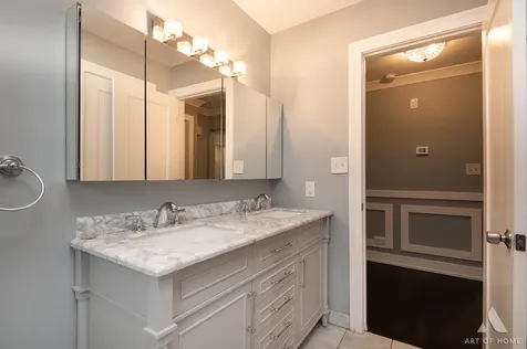 17903 Park Avenue Lansing IL 60438