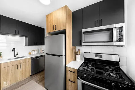 6230 North Kenmore Avenue Chicago IL 60660