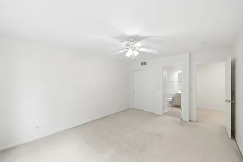 524 Camargo Club Drive Lake In The Hills IL 60156