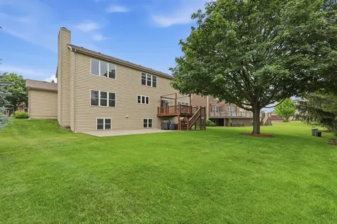 524 Camargo Club Drive Lake In The Hills IL 60156