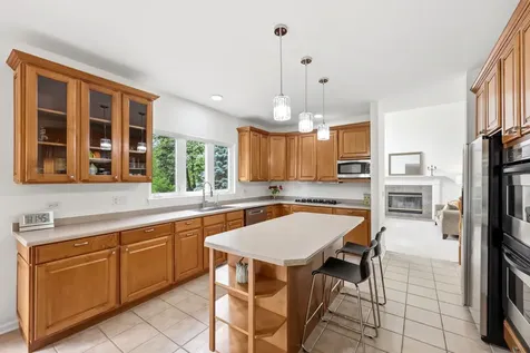 524 Camargo Club Drive Lake In The Hills IL 60156