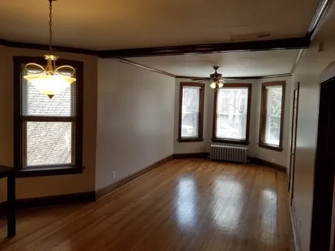 5226 West Hutchinson Street Chicago IL 60641