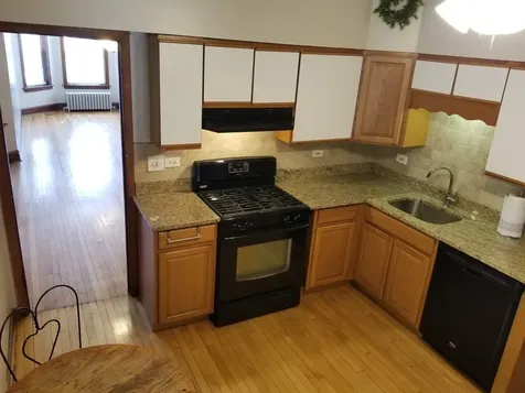 5226 West Hutchinson Street Chicago IL 60641