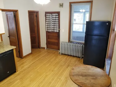 5226 West Hutchinson Street Chicago IL 60641