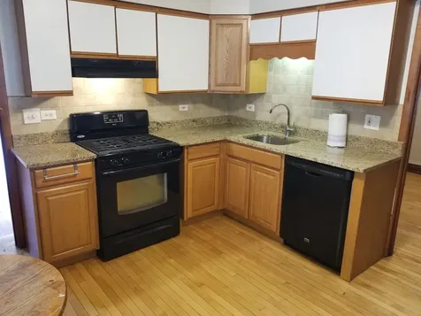 5226 West Hutchinson Street Chicago IL 60641