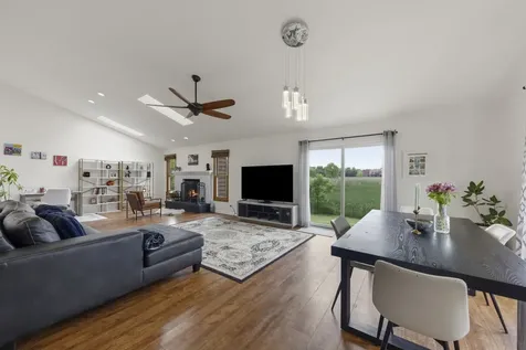 1965 Royal Boulevard Elgin IL 60123