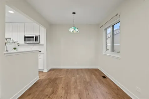 251 Appletree Court Buffalo Grove IL 60089