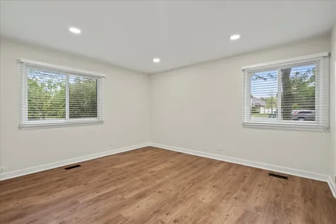 251 Appletree Court Buffalo Grove IL 60089