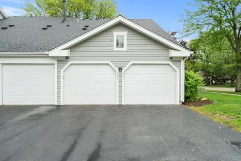 251 Appletree Court Buffalo Grove IL 60089