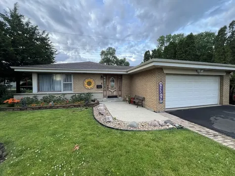 499 Gilbert Drive Wood Dale IL 60191