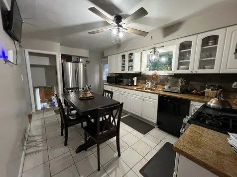 499 Gilbert Drive Wood Dale IL 60191