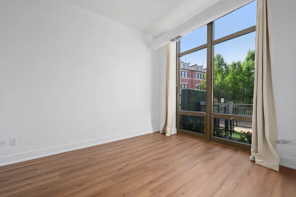 1000 North Kingsbury Street Chicago IL 60610