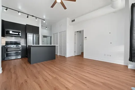 1000 North Kingsbury Street Chicago IL 60610