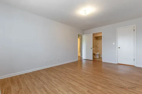 25 East Palatine Road Arlington Heights IL 60004
