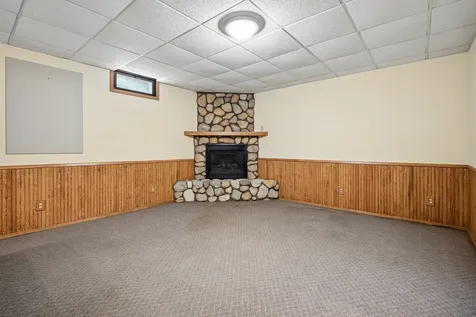 320 West 3rd Street Prophetstown IL 61277