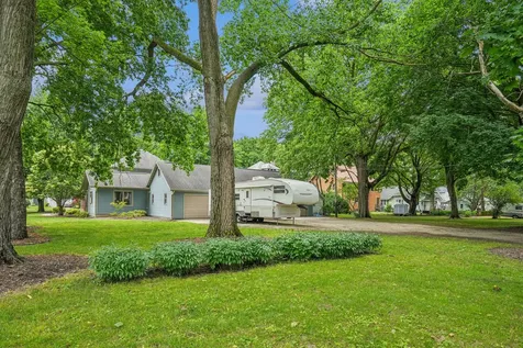 320 West 3rd Street Prophetstown IL 61277
