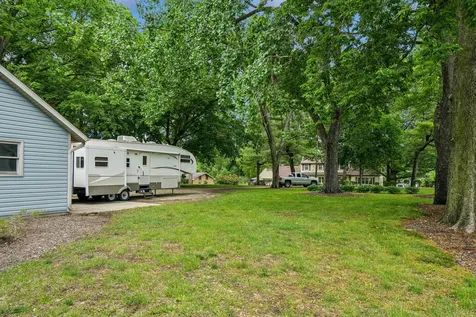 320 West 3rd Street Prophetstown IL 61277