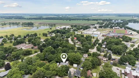 320 West 3rd Street Prophetstown IL 61277