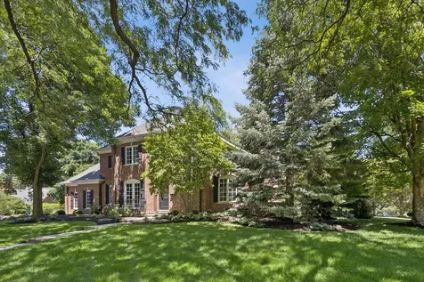 690 Wingate Road Glen Ellyn IL 60137