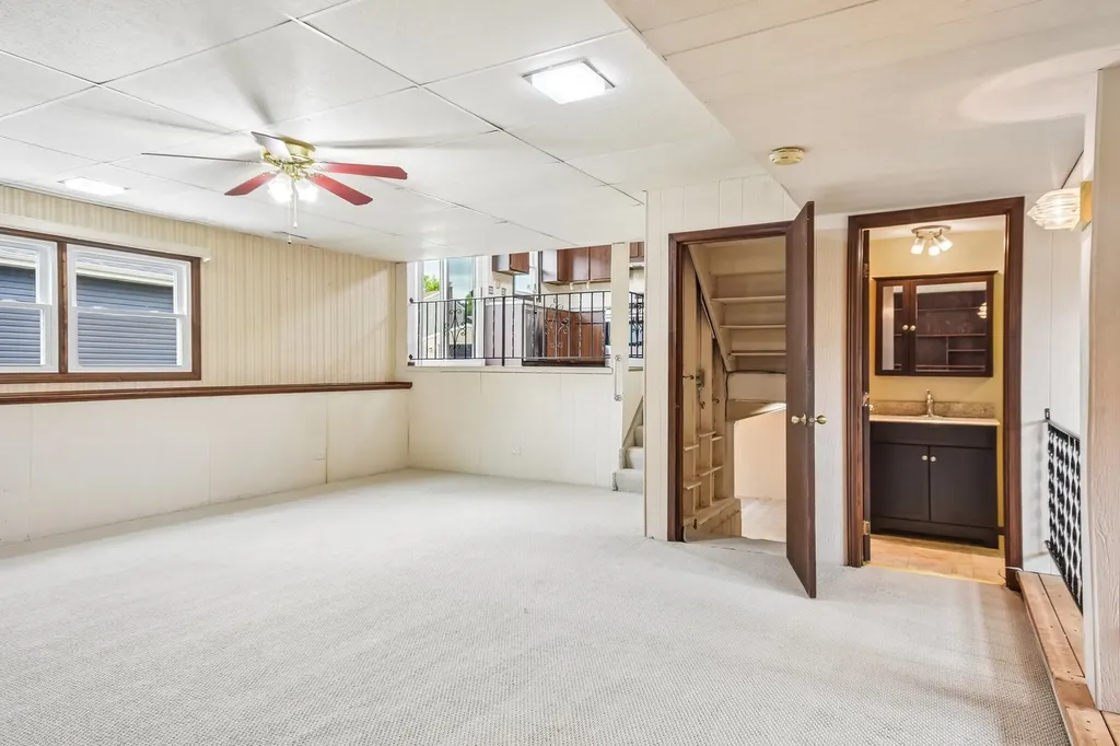 410 Flint Trail Carol Stream IL 60188