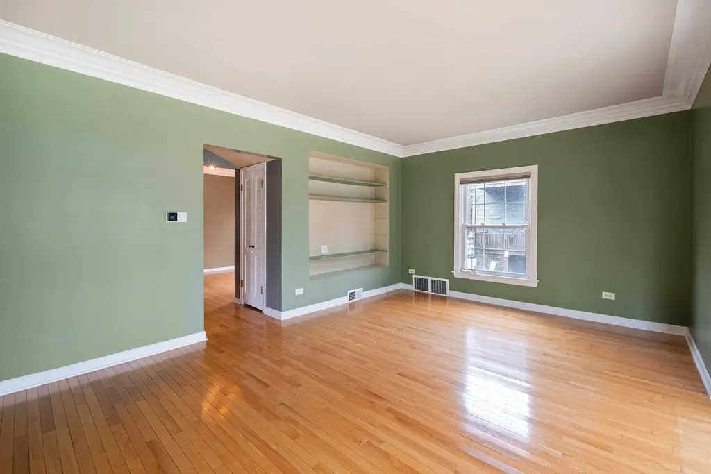 7113 North Wolcott Avenue Chicago IL 60626