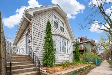 7113 North Wolcott Avenue Chicago IL 60626