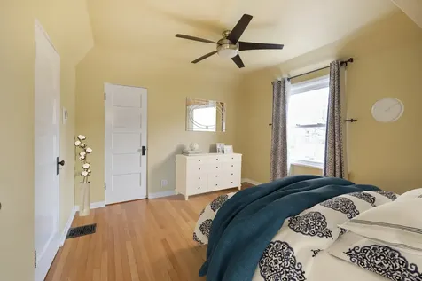 7113 North Wolcott Avenue Chicago IL 60626