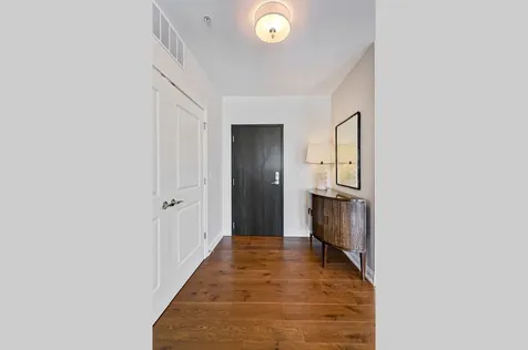 4441 Wolf Road Western Springs IL 60558