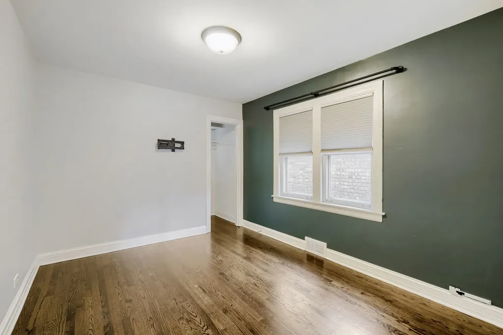 5125 North Sayre Avenue Chicago IL 60656