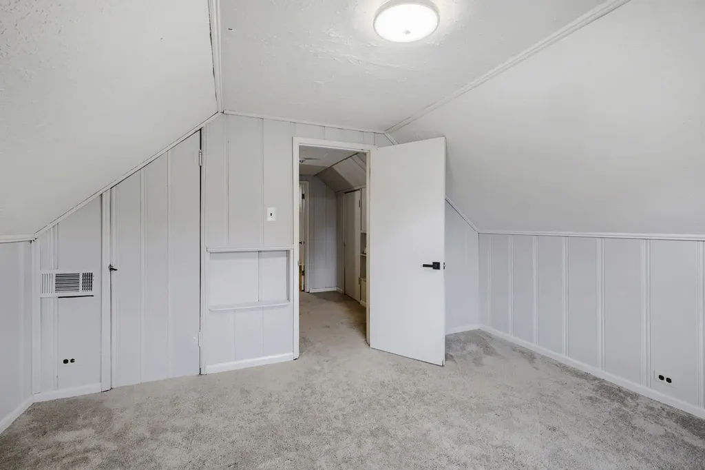 5125 North Sayre Avenue Chicago IL 60656