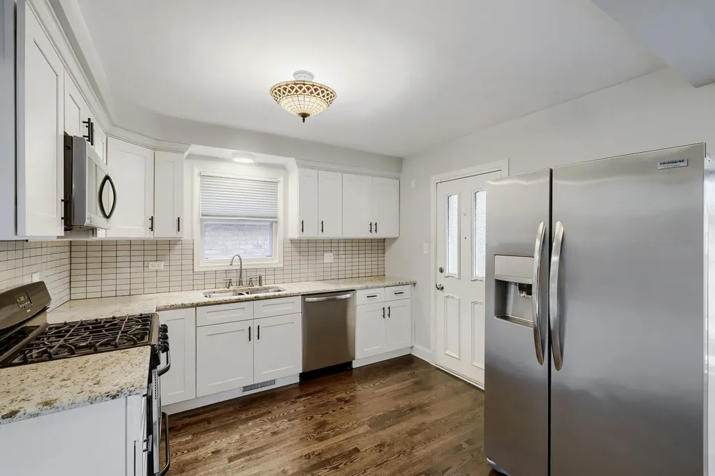5125 North Sayre Avenue Chicago IL 60656