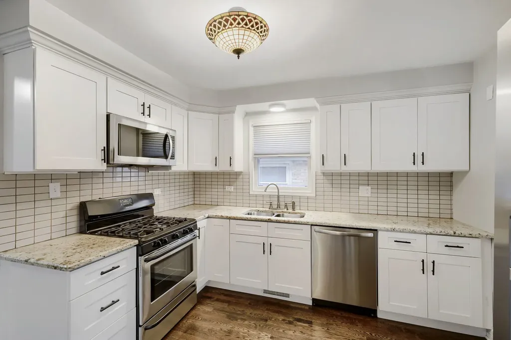5125 North Sayre Avenue Chicago IL 60656
