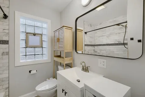 5125 North Sayre Avenue Chicago IL 60656