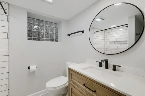 5125 North Sayre Avenue Chicago IL 60656