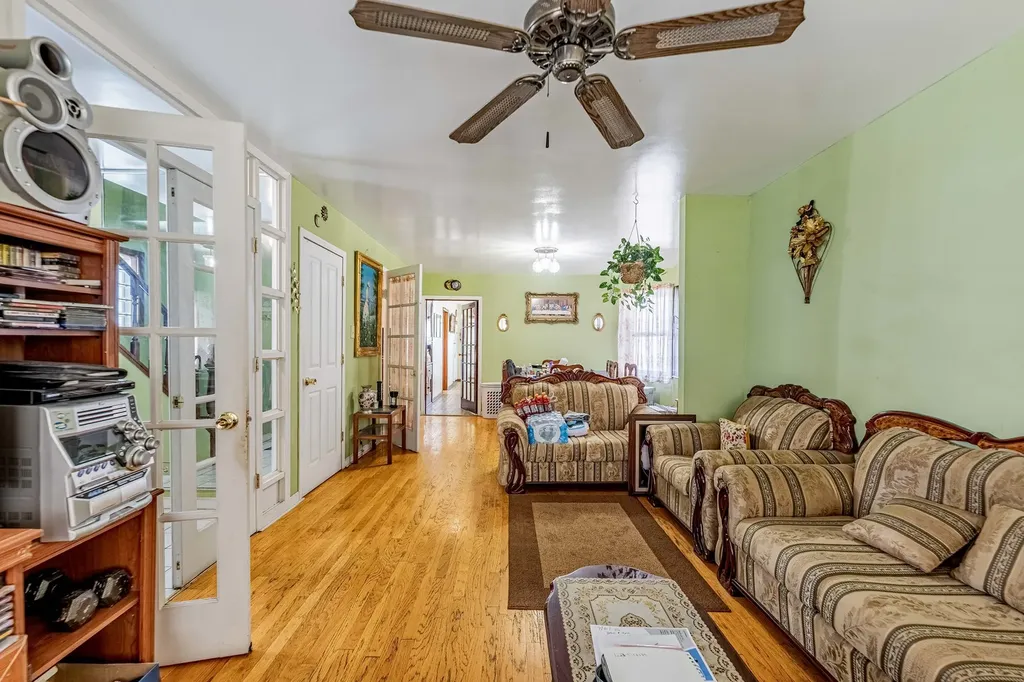 2033 North Karlov Avenue Chicago IL 60639