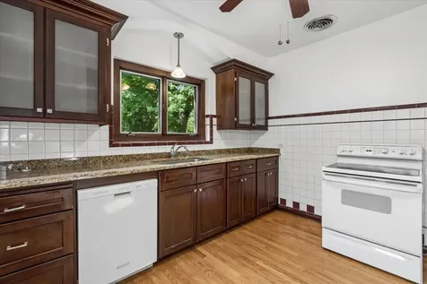 461 Uvedale Road Riverside IL 60546