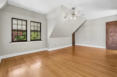 461 Uvedale Road Riverside IL 60546