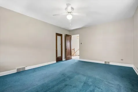 461 Uvedale Road Riverside IL 60546