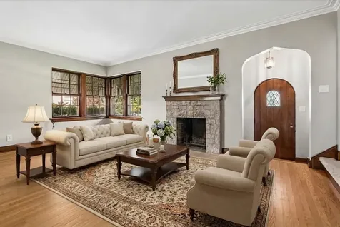 461 Uvedale Road Riverside IL 60546