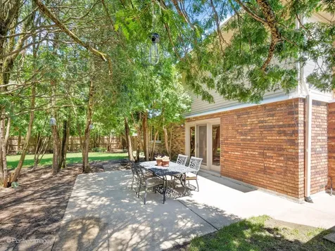 8201 Crestview Drive Willow Springs IL 60480